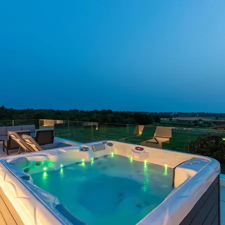 Holiday home Awesome In With Sauna Porec